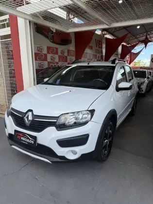 RENAULT SANDERO 1.6 16V SCE FLEX STEPWAY MANUAL RENAULT SANDERO 1.6 16V SCE FLEX STEPWAY MANUAL