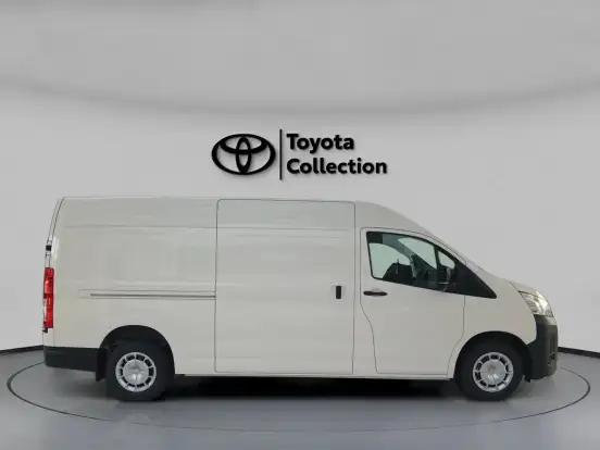 TOYOTA-HIACE-2025