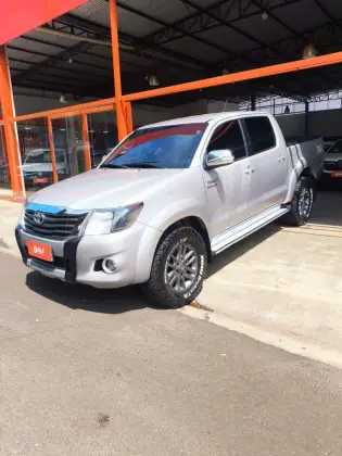 TOYOTA HILUX 2.7 SRV 4X4 CD 16V FLEX 4P AUTOMÁTICO