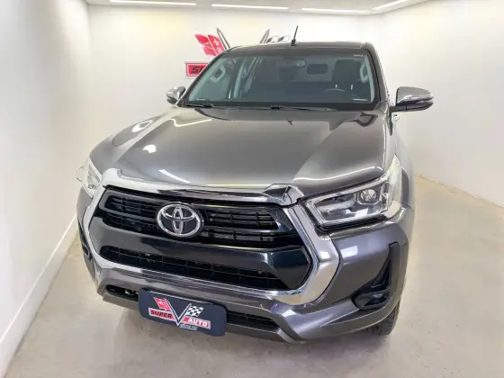TOYOTA HILUX 2.7 VVT-i FLEX CD SRV 4X4 AUTOMÁTICO