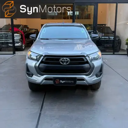 TOYOTA HILUX 2.8 D-4D TURBO DIESEL CD SR 4X4 AUTOMÁTICO