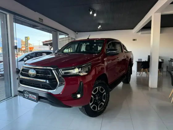 TOYOTA HILUX 2.8 D-4D TURBO DIESEL CD SRX 4X4 AUTOMÁTICO