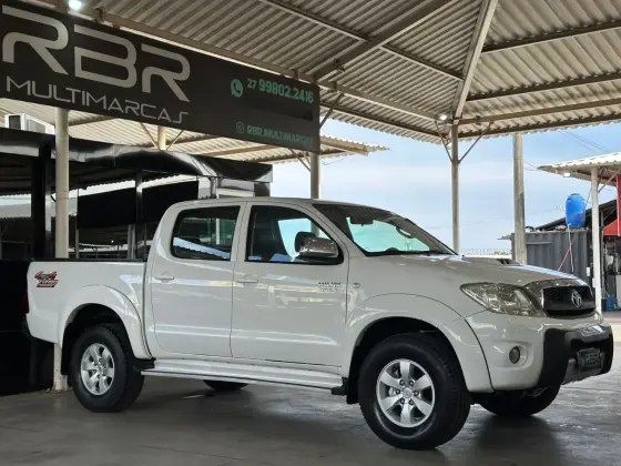 TOYOTA HILUX 3.0 SRV 4X4 CD 16V TURBO INTERCOOLER DIESEL 4P AUTOMÁTICO