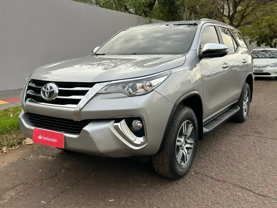 TOYOTA HILUX SW4 2.7 SRV 7 LUGARES 4X2 16V FLEX 4P AUTOMÁTICO