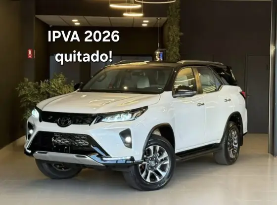 TOYOTA HILUX SW4 2.8 D-4D TURBO DIESEL DIAMOND 7L 4X4 AUTOMÁTICO TOYOTA HILUX SW4 2.8 D-4D TURBO DIESEL DIAMOND 7L 4X4 AUTOMÁTICO