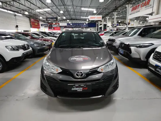 TOYOTA YARIS 1.5 16V FLEX XS CONNECT MULTIDRIVE TOYOTA YARIS 1.5 16V FLEX XS CONNECT MULTIDRIVE