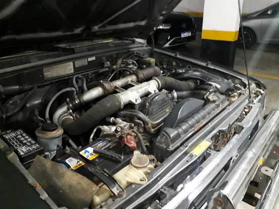 TOYOTA-HILUX-1998