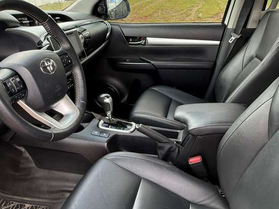 TOYOTA-HILUX-2.8 SRV 4X4 CD 16V DIESEL 4P AUTOMÁTICO TOYOTA-HILUX-2018
