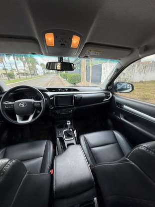 TOYOTA-HILUX-2018