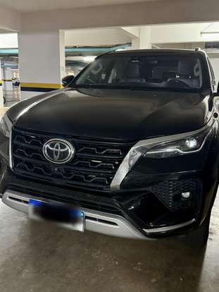 TOYOTA-HILUX SW4-2022