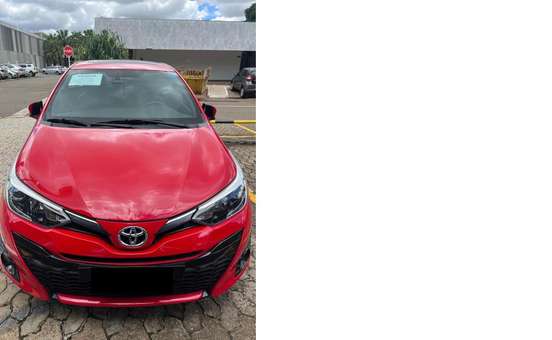 TOYOTA-YARIS-2018