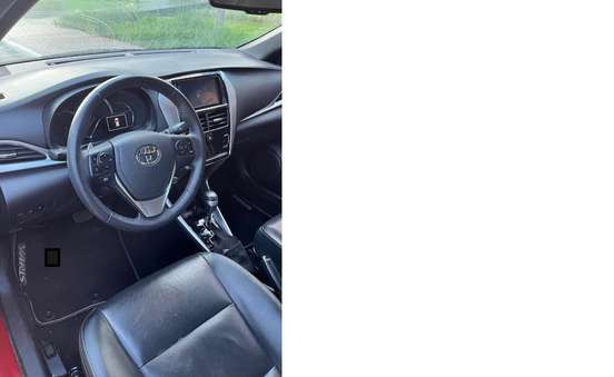 TOYOTA-YARIS-2018
