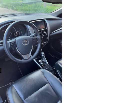 TOYOTA-YARIS-1.5 16V FLEX XLS MULTIDRIVE TOYOTA-YARIS-2018