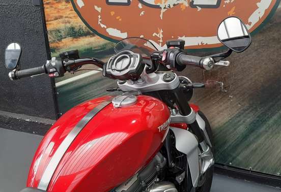 TRIUMPH-ROCKET III R-2021