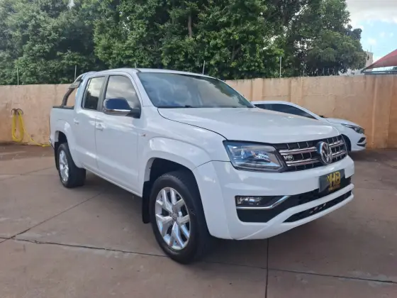 VOLKSWAGEN AMAROK 3.0 V6 TDI DIESEL HIGHLINE CD 4MOTION AUTOMÁTICO
