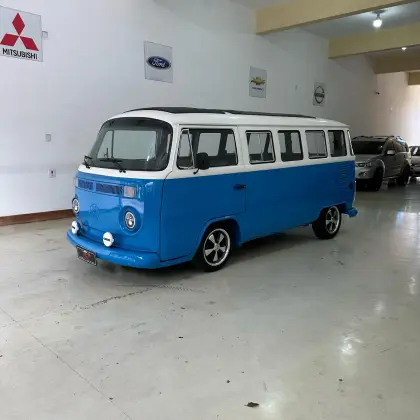 VOLKSWAGEN KOMBI 1.6 STD 8V ÁLCOOL 3P MANUAL