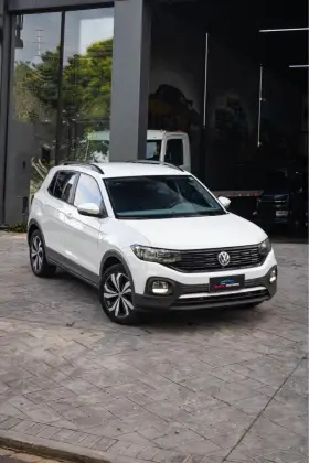 VOLKSWAGEN T-CROSS 1.0 200 TSI TOTAL FLEX COMFORTLINE AUTOMÁTICO