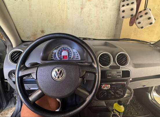 VOLKSWAGEN-PARATI-2006