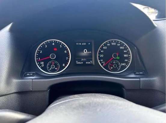 VOLKSWAGEN-TIGUAN-2014
