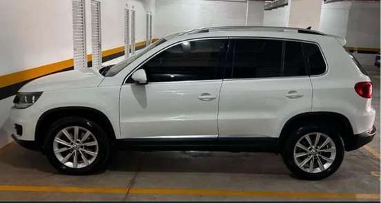VOLKSWAGEN-TIGUAN-2.0 TSI 16V TURBO GASOLINA 4P TIPTRONIC VOLKSWAGEN-TIGUAN-2014