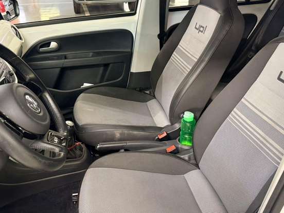 VOLKSWAGEN-UP-1.0 TSI RBW 12V FLEX 4P MANUAL VOLKSWAGEN-UP-2015