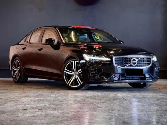 VOLVO S60 2.0 T8 R-DESIGN HÍBRIDO 4P AUTOMÁTICO VOLVO S60 2.0 T8 R-DESIGN HÍBRIDO 4P AUTOMÁTICO
