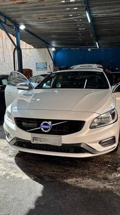 VOLVO S60 2.0 T6 R-DESIGN GASOLINA 4P AUTOMÁTICO