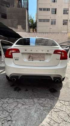 VOLVO-S60-2015