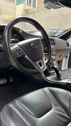 VOLVO-S60-2.0 T6 R-DESIGN GASOLINA 4P AUTOMÁTICO VOLVO-S60-2015