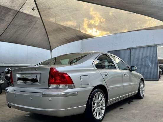 VOLVO-S60-2.0 T TURBO GASOLINA 4P AUTOMÁTICO VOLVO-S60-2008