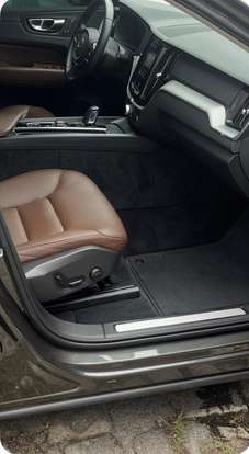 VOLVO-XC60-2.0 T8 HYBRID MOMENTUM AWD GEARTRONIC VOLVO-XC60-2020