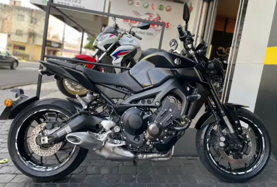 YAMAHA MT-09 