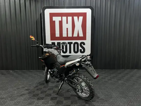 YAMAHA-XTZ 250 LANDER CONNECTED-2025
