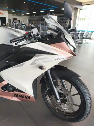 YAMAHA-YZF R15-2026