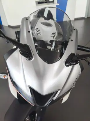 YAMAHA-YZF R15-2026