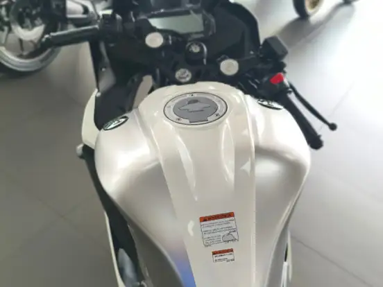 YAMAHA-YZF R15 YAMAHA-YZF R15-2026