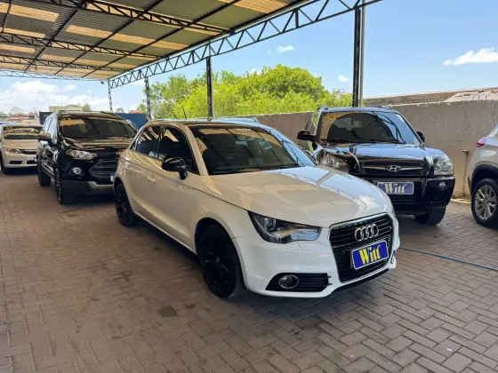 AUDI A1 1.4 TFSI SPORTBACK ATTRACTION 16V 122CV GASOLINA 4P S-TRONIC