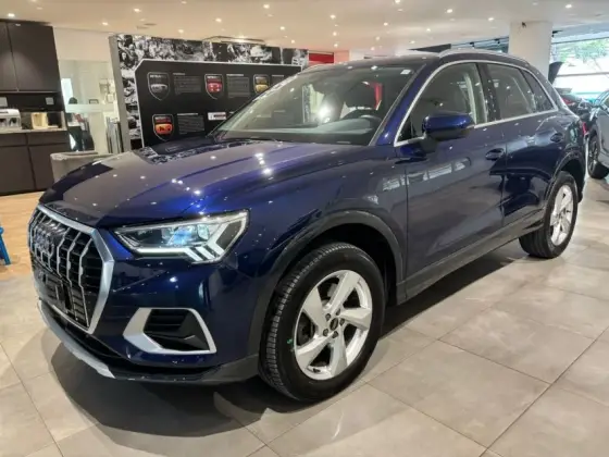 AUDI Q3 2.0 40 TFSI GASOLINA PERFORMANCE QUATTRO TIPTRONIC AUDI Q3 2.0 40 TFSI GASOLINA PERFORMANCE QUATTRO TIPTRONIC