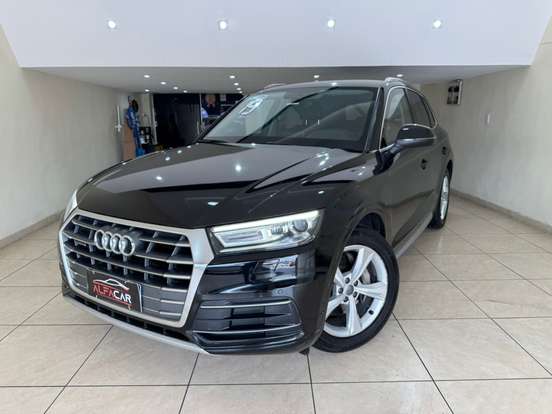 AUDI-Q5-2019