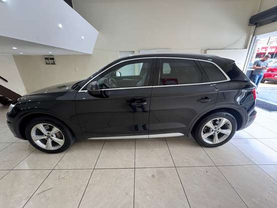 AUDI-Q5-2019