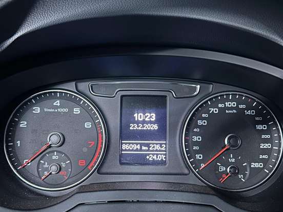 AUDI-Q3-1.4 TFSI AMBIENTE FLEX 4P S TRONIC AUDI-Q3-2017