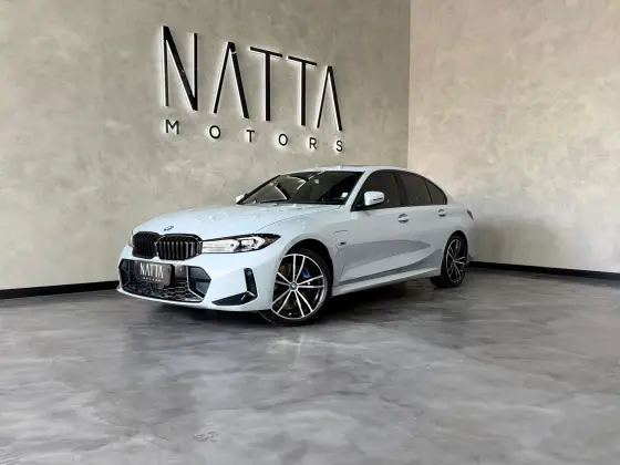 BMW 330e 2.0 16V TURBO HÍBRIDO M SPORT AUTOMÁTICO BMW 330e 2.0 16V TURBO HÍBRIDO M SPORT AUTOMÁTICO