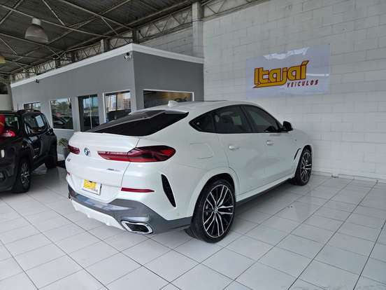 BMW-X6-3.0 TWINPOWER GASOLINA XDRIVE40I M SPORT AUTOMÁTICO BMW-X6-2021