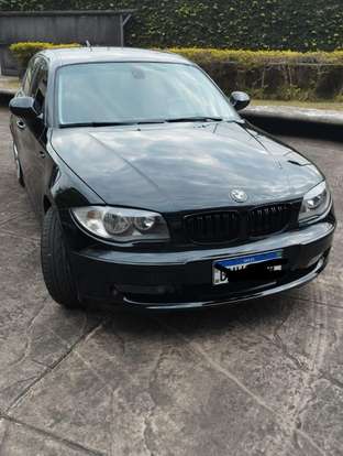 BMW-118i-2011