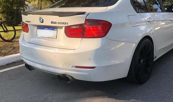 BMW-320i-2014
