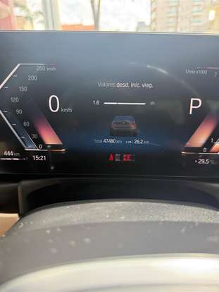 BMW-320i-2022