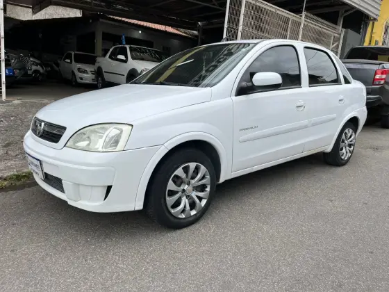 CHEVROLET CORSA 1.4 MPFI PREMIUM SEDAN 8V FLEX 4P MANUAL CHEVROLET CORSA 1.4 MPFI PREMIUM SEDAN 8V FLEX 4P MANUAL
