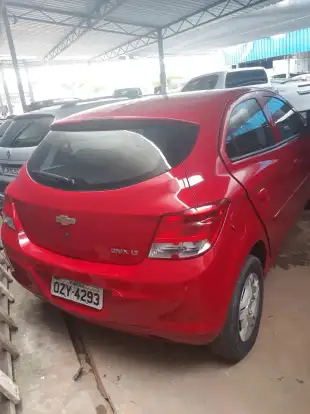 CHEVROLET-ONIX-2015