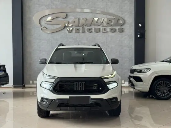 FIAT TORO 2.0 16V TURBO DIESEL ULTRA 4WD AT9 FIAT TORO 2.0 16V TURBO DIESEL ULTRA 4WD AT9