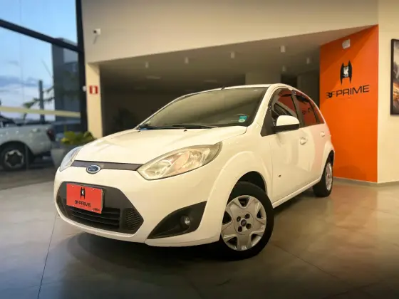 FORD FIESTA 1.0 ROCAM SE PLUS HATCH 8V FLEX 4P MANUAL